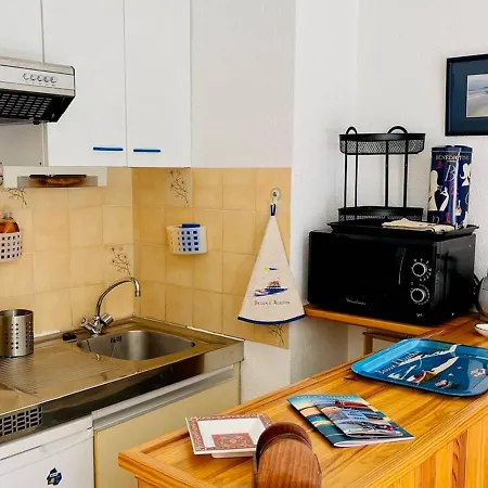 A Arcachon, Proche Centre, Balcon Ensoleille, Parking, A 600m De La - Fr-1-433-98 Daire